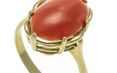 Coral ring GG 585/000 with an