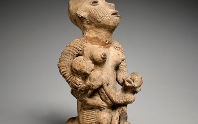 Djenne Peoples, terracotta maternity figure