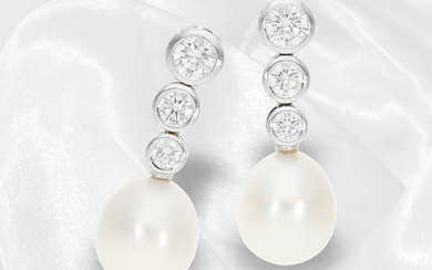 Earrings: decorative, very high quality vintage stud earrings with fine diamonds and cultured pearls, approx. 2ct brilliant-cut diamonds