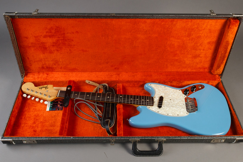 Fender: Electric guitar 'Music Master II' - daphne blue