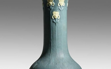 Grueby Faience Company, Exceptional vase