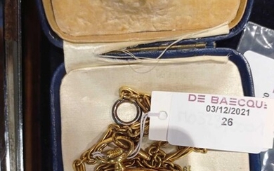 LIP, montre de gousset à remontoir en or jaune 18k (750 millièmes), fond guilloché, index...