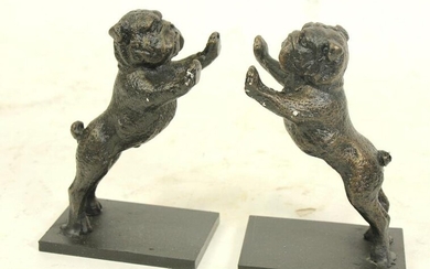 PAIR OF BULLDOGS BOOKENDS