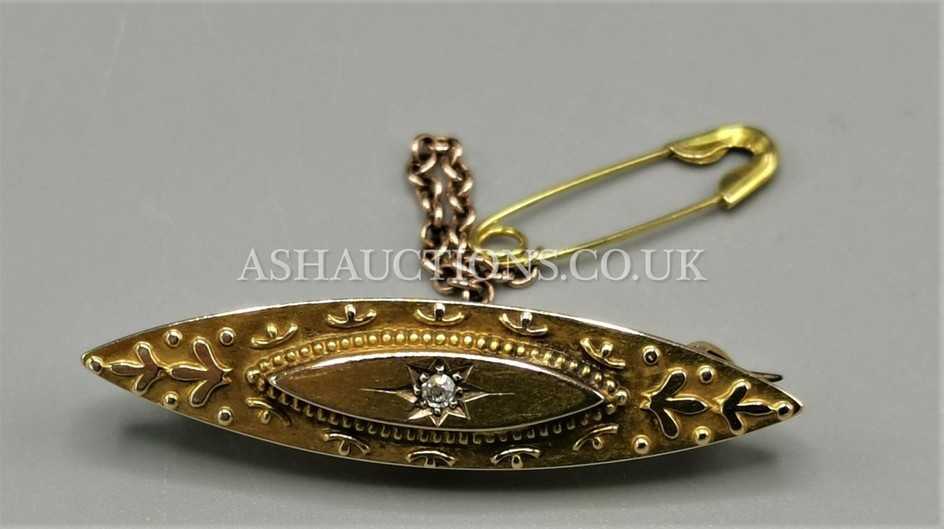 PRESENTED AS AN EDWARDIAN 15ct GOLD (Hallmarked) AND DIAMOND...
