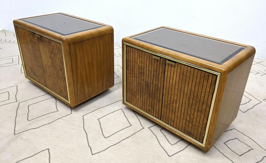 Pair Mid Century Modern Side End Tables. Mirrored tops.