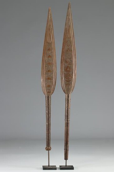 Pair of dance paddles - early 20th century - DRC