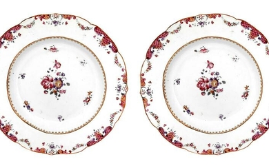 Pair of porcelain plates, rose family, China