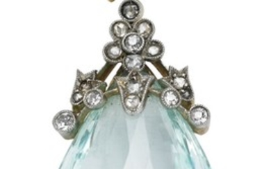 Russian jeweler, last quater of the 19th century: A Russian aquamarine and diamond pendant, mounted in gold and silver. H. 4.5 cm.