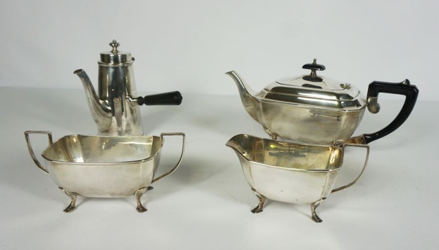Silver Plate 4 Piece Tea and Coffee Service comprising of Tea Pot, Coffee Pot with wooden handle