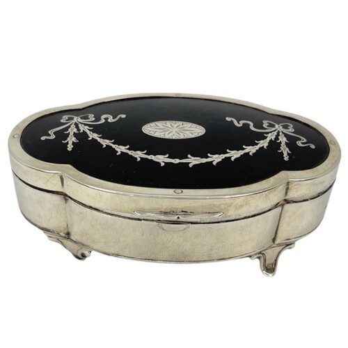 Silver and Tortoiseshell Dressing Table Box. 147 g. Birmingh...