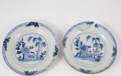Two Chinese export blue and white saucers.