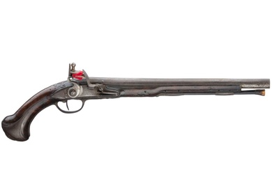 Un long pistolet à silex français par Frappier à Paris, vers 1730. Canon lisse de...