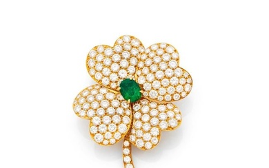 VAN CLEEF & ARPELS 1990s "Cosmos" Corset clip in the shape of a flower in 18k yellow gold (750&#8240