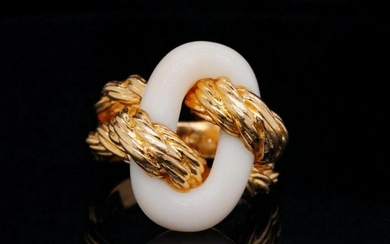 Van Cleef & Arpels 18K Yellow Gold and Coral Ring