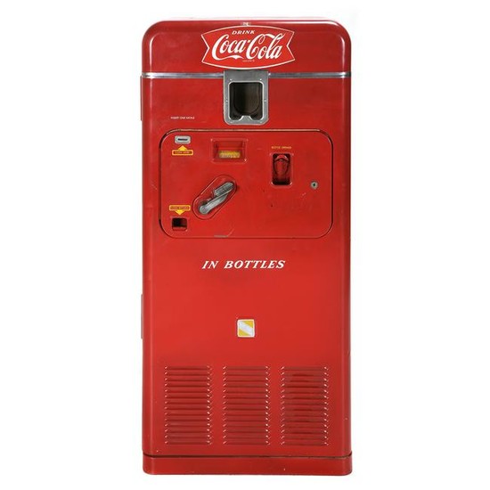 Vendolater MFG Co. Coca Cola Bottle Vending Machine.