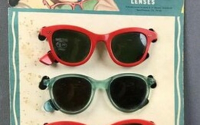 Vintage "Columbia Sun Glasses" Countertop Cardboard