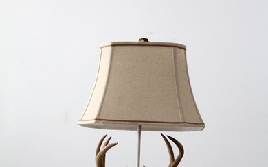 Vintage Deer Skull Table Lamp