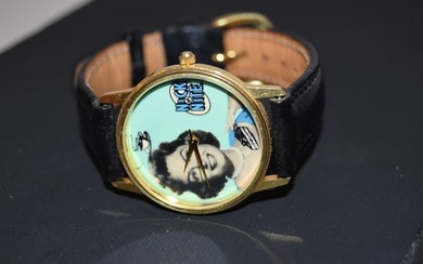 Vintage Nick at Nite Donna Reed Round Gold Tone Black Leather Band Watch working