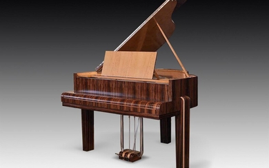 Y† GABRIEL GAVEAU, PARIS; A 4’4 “ GRAND PIANO BY GAVEAU, PARIS, CIRCA 1932