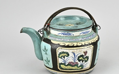 Yixing teapot Ø 15 cm.