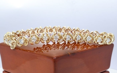 14 kt. Gold - 2.75 Ct - diamond bracelet - 11 large diamonds - No reserve.