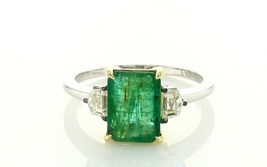 14 kt. Gold - Ring - 1.53 ct Emerald - Diamonds