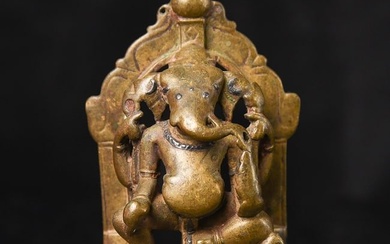 17/18th century or earlier Indian bronze Ganesh.