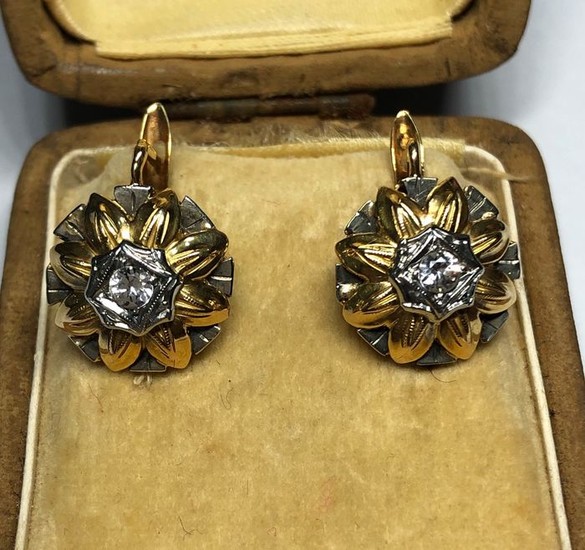 18 kt. Gold - Earrings white sapphire