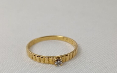 18 kt. Gold - Ring - 0.05 ct Diamond