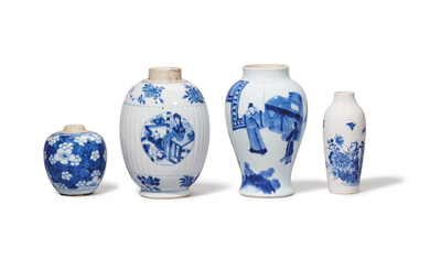 A GROUP OF FOUR BLUE AND WHITE VESSELS, KANGXI PERIOD (1662-1722)