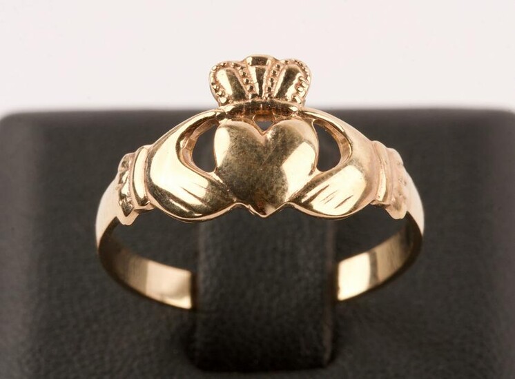9K Yellow Gold Claddagh Ring, Made in Ireland