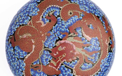 A CHINESE CLOISONNE ENAMEL 'DRAGON' BOX AND COVER, QING DYNASTY, CIRCA 1800