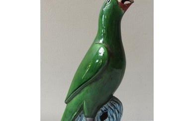 A CHINESE SANCAI GLAZED PARROT, LATE 19TH / EARLY 20TH CENTU...