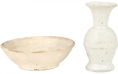A Chinese Dingyao Saucer Dish and Small Vase