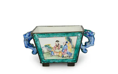 A Chinese painted enamel square-section wine cup Qing dynasty, 18th/19th century Decorated...
