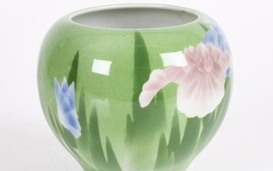 A Japanese Studio Porcelain Vase, Kozan