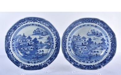 A PAIR OF 18TH CENTURY CHINESE EXPORT BLUE AND WHITE PORCELA...