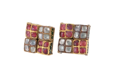 A PAIR OF INDIAN WHITE STONE AND RED STONE SQUARE PANEL EARRINGS