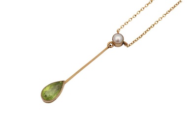 A PERIDOT AND PEARL PENDANT NECKLACE