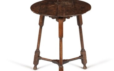 A Queen Anne oak cricket table