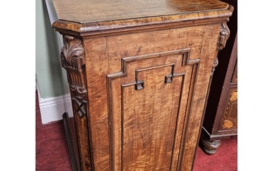A good pair of 19th Century Satinwood bedside Cabinets with ...