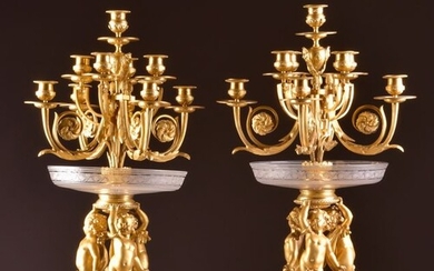 A large rare set of Centerpieces / 9 light Candelabra with dancing Cherubs (2) - Napoleon III Style - Bronze (gilt), Crystal - 19th century