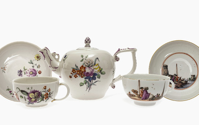 A teapot and cup with saucer - Höchst, circa 1760