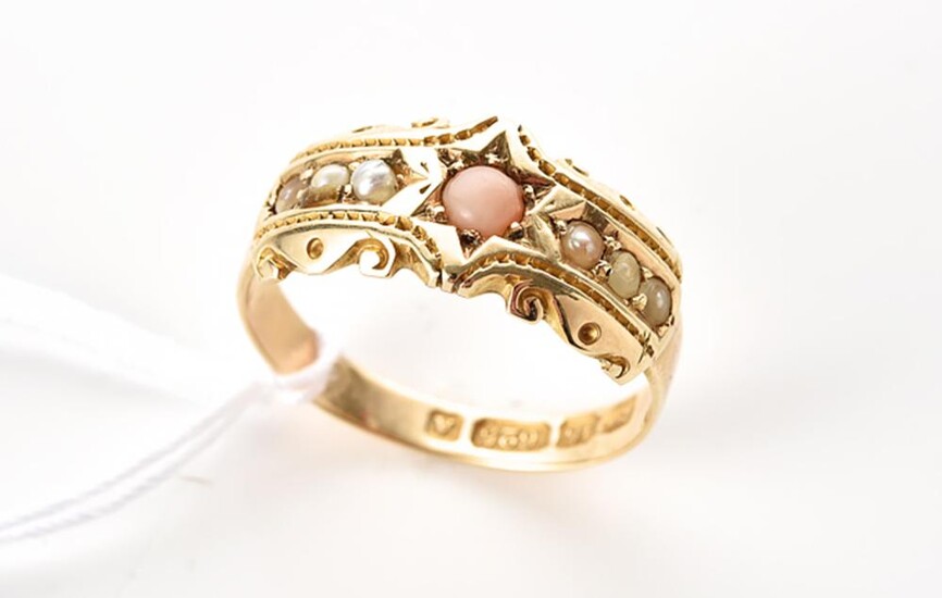 AN ANTIQUE CORAL AND SEED PEARL RING IN 15CT GOLD, HALLMARKED CHESTER 1884, RING SIZE J, 2.6GMS