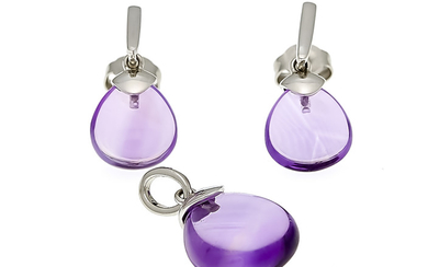 Amethyst set WG 375/000 with 3 triangle-shaped, violet...