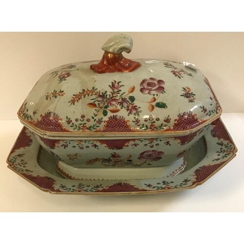 An 18th Century Chinese Qianlong famille-rose tureen and cov...