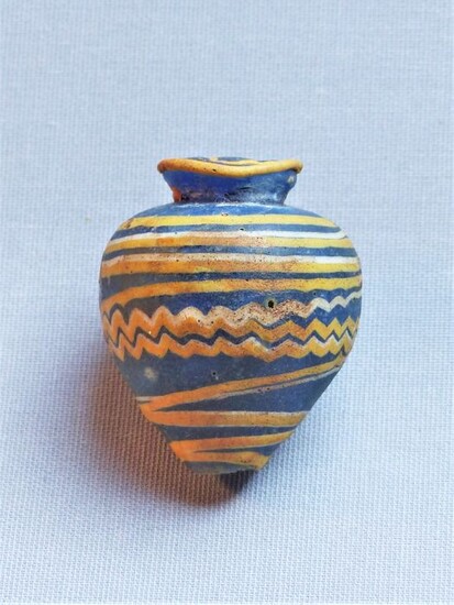Ancient Greek Glass Spherical miniature bottle in the shape of an amphoriskos - 4.8×4×4 cm - (1)