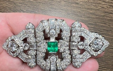 Art Deco Platinum Emerald & Diamond Brooch