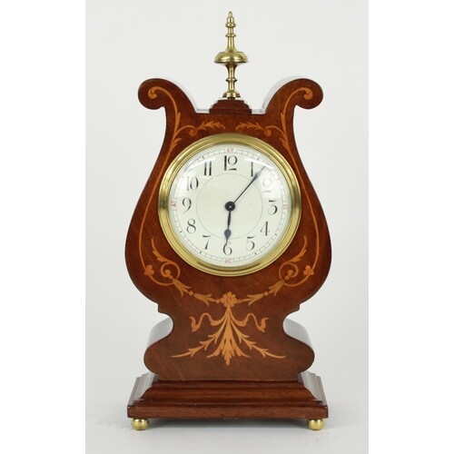 Attractive French mahogany mantel clock timepiece with platf...