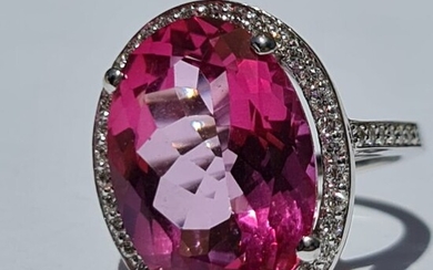 Auction 05 - Large Natural Pink Topaz Diamond Ring - 14 kt. White gold - Ring - 19.00 ct Topaz - 0.54ct Diamonds D-F/VS